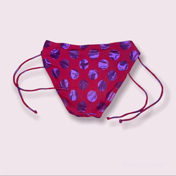 Victoria’s Secret Bikini - Picture 2 of 2